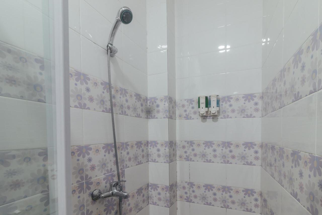 Clean & Comfort Homestay Ambon Exterior foto