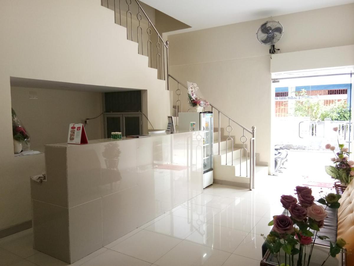 Clean & Comfort Homestay Ambon Exterior foto